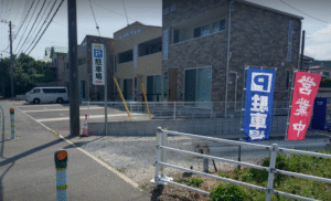 J's前駐車場